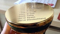 WM Pokal Bodenplatte Metal Hochwertig 10 CM
