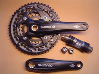 Shimano DEORE Alu  Kurbel FC-T521 octalink 170 mm 48 Z + Innenlager schwarz NEU