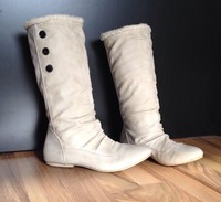 Stiefel Gr.37/36 weiß beige gefüttert Knöpfe