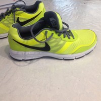 Nike Sport Schuhe 