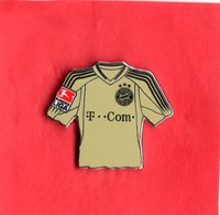 Pin TRIKOT  FC BAYERN MÜNCHEN   BEIGE   2004-05   BL-PATCH