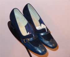New listing
Darling Vtg 60s Red Cross Navy Blue Wingtip Leather Upper Chunky Heel Shoe 7.5 N