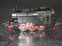 Fleischmann H0: Alte, aber gute Tenderlok der DB, BR 80, (1320), gebr.