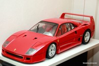 FERRARI F40  rot  1:8 POCHER  - TOP ZUSTAND