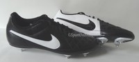 NEU Nike Tiempo Rio II SG Größe 44 Stollen Fußballschuhe 631288-010