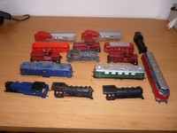 Märklin H0: 15 verschiedene Lok-Gehäuse, defekt für Bastler, siehe Bild 