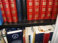 Räumung Hobbyzimmer: 10 Sammelalben im Karton plus Karten/Briefe etc