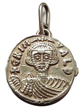 Lombard GRIMOALD III CAROLINGIAN Vassal King Ancient Gold Coin LOCKET i58868