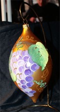 1 large round christmas balls Radko Christmas Ornament Gold Grapes Purple