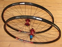 TUNE LRS King Kong rot 29" 1735g Sapim SRAM XX1 X01 XD Notubes Flow Laufradsatz