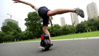 Airwheel Q1 elektrisches Mini-Einrad mit Doppelreifen, erlernt in 5 Minuten