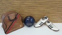 Brunswick Laser Bowlingkugel Tasche Adidas Bowling Schuhe 45 Sneaker SET Vintage