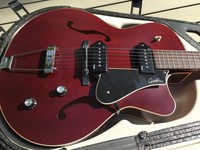 Wunderschöne Godin 5th Avenue Kingpin II Gitarre Jazzgitarre keine Gibson Fender