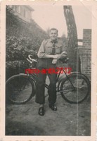 Foto, junger Mann mit dem Rad, Jugend vor 1945 (1)