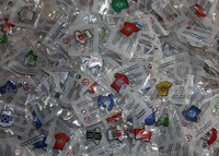 100 Bundesliga Anstecker: FC BAYERN MÜNCHEN, Borussia Dortmund BVB Fußball Pins