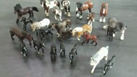 Schleich Pferde und Fohlen 24 Teile 