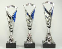 Super 3 er Serie Pokale 28 - 30 cm Silber/Blau inkl. Gravur und Emblem 476