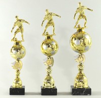 Fußball 3er Serie Pokale 41 - 35 cm inkl. Gravur, Emblem und Fußballfigur 471