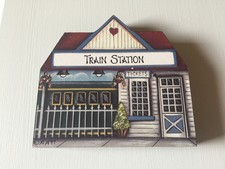 Brandywine Woodcrafts Collectible "Train Station" Shelf Sitter Piece