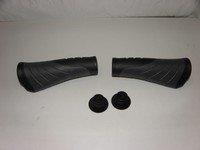 Lenkergriffe Fahrradgriffe Ergogel Schraubgriffe ergonomisch  135mm neu 21029