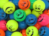 40x Flummis Smiley 3,8 cm Flummi Springball Hüpfball Ball Kindergeburtstag 38 mm