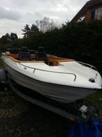 Ausflugboot/Angelboot etc.+ Trailer