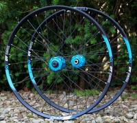 XLC EVO XDURO 26" LAUFRADSATZ DT SWISS 466 DISC FELGE 15/142MM NABE BLAU BLUE