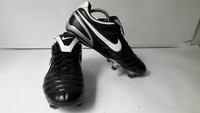 Nike Tiempo Fußballschuh schwarz weiß Größe 40,5