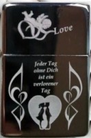 Liebesgeschenk Feuerzeug als Fotogravur inkl eigene Textgravur auf der Rückseite