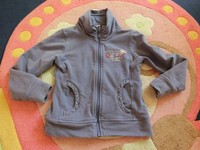 s.oliver sweatjacke kapuze jacke in lila toller Kragen 104/110  VERSAND MÖGLICH