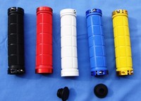 Schön  MTB / Trekking Lenkergriffe / Schraubgriffe/ Griffe / Fahrradgriffe