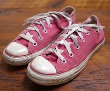 distressed shoes with star