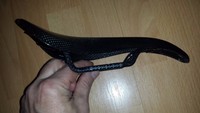 Carbon- Sattel, Spezielle Form (123 Gramm)