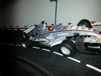 Slotcar 1:24 Mc Laren Mercedes F1 KIMI, auf Metallfahrwerk