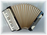 HOHNER CONCERTO III ViNTAGE  GERMANY PiANO AKKORDEON ACCORDiON 72 BASS Аккордеон