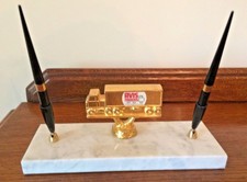 New listing
1973 Avis Truck Sales Award Marble & Brass with 10K Gold Pin