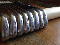 Golfschläger, Honma Beres, Eisensatz IS-02, 8 Stück, 3 Sterne Schaft