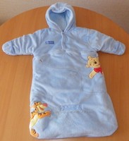 EUC Disney Blue  Winnie the Pooh Car Seat Winter Snow Suit Sz 3/6 ms(12.5-16lbs)