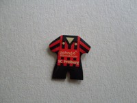 SC Freiburg - Pin. Nostalgischer Trikot Pin aus den 90er Jahren. Selten.