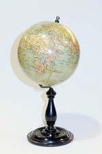 1925c Finísimo Globo terraqueo Reimer 15cm. Fine Terrestrial globe Pretty size