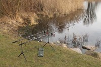 Karpfen Angelset 2 x 3,60M Ruten, 2 x Freilaufrollen,Rod Pod,Bissanzeiger