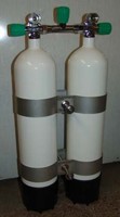 Doppeltauchgerät 2x8 Liter, 200 bar, Absperrbrücke, 40mm V4A Schellen,    