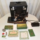 SINGER 221 1 FEATHERWEIGHT SEWING MACHINE WITH PEDAL, ATTACHMENTS & CASE 221-1