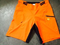 Hose /Fahrradhose/Shorts + Innenhose**in leuchtendem orange**Gr. XL**Pearl Izumi