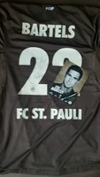FC St. Pauli Trikot mit Unterschrift 