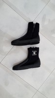 Taucher Schuhe