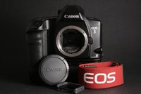 Canon EOS 3 Gehäuse Body mit Canon Power Drive Booster E1 inkl. Zubehörpaket!