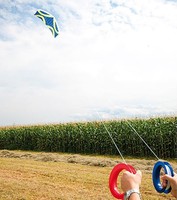 Kompletter 2-Leiner-Lenkdrachen Lenkmatte "Sky Blaster" mit 4 Metern Spannweite