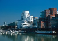 2 Tage Düsseldorf für zwei im tollen 3 Sterne Hotel +kostenlos parken