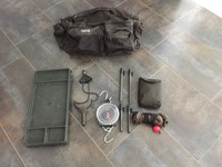 Karpfenausrüstung Waage Carryall + Fox / Korda & Nash Stopper